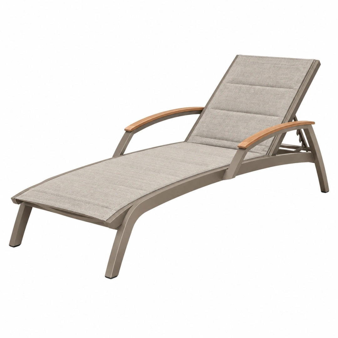 Chaise longue de jardin 195 x 65 x 95 cm en métal et textile gris avec accoudoirs en bois dossier réglable